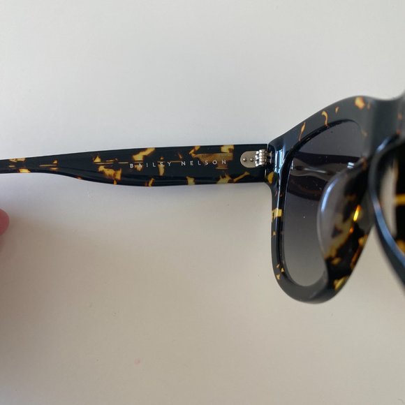 Bailey Nelson "Elizabeth" Sunglasses - Picture 5 of 7